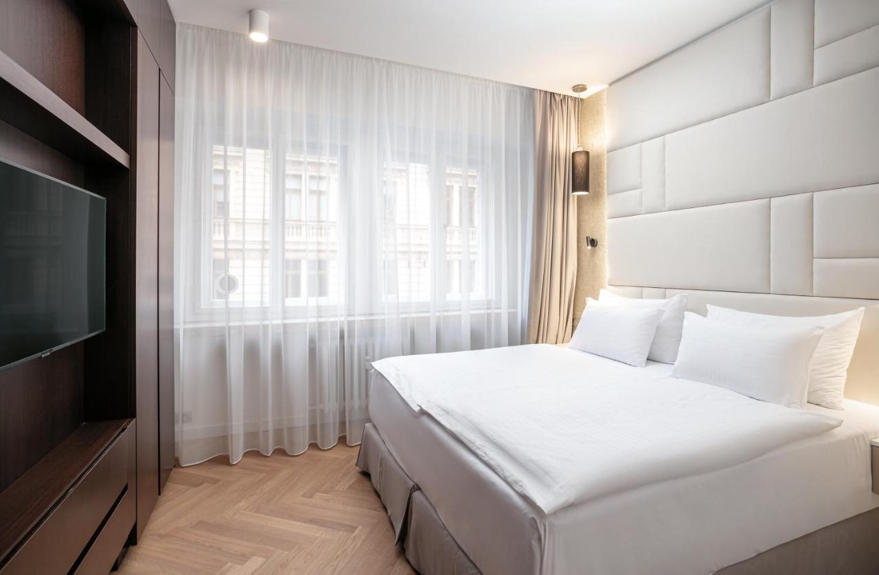 Rybna Apartments Old Town Praga Esterno foto